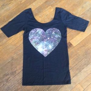 3/4 sleeve galaxy heart shirt